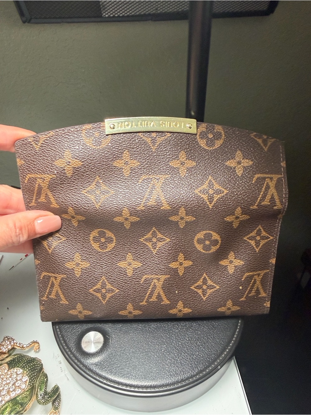Louis Vuitton Brown Monogram Compact Wallet with Tan Interior - Picture 3 of 5